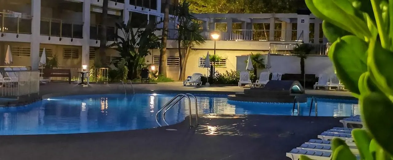 Апартаменты Salou Apt A 300M Playa,Portaventura, Parking, Piscina,Wi-Fi